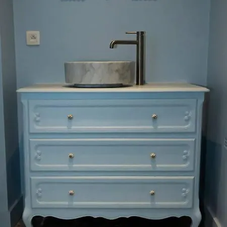 펜션 La Maison Du Rivage 디넝